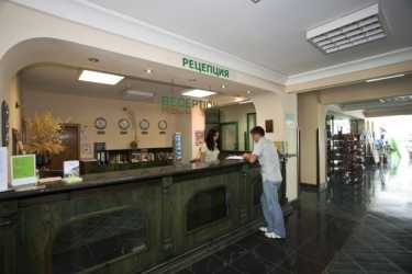 !tr_error=pl->oboz_mlodziezowy_zagraniczny!, BUŁGARIA-Złote Piaski-hotel Zdravets. "Bałkańska impreza na wypasie" + Budapeszt i rejs statkiem po Dunaju + Hungrarospa- największy kompleks wodny w Europie! (14-19 lat)