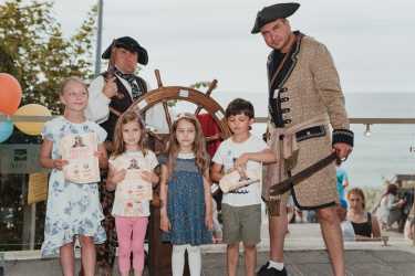 Obóz młodzieżowy, DŻWIRZYNO 2026 Bałtycka Przygoda – niezapomniane przygody, liczne atrakcje - kolonie: 7-13 lat; obóz 14-18 lat