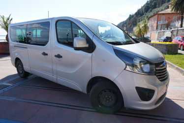 Wynajem samochodu, Mikrobus 9-osobowy - wynajem z kierowcą za dzień